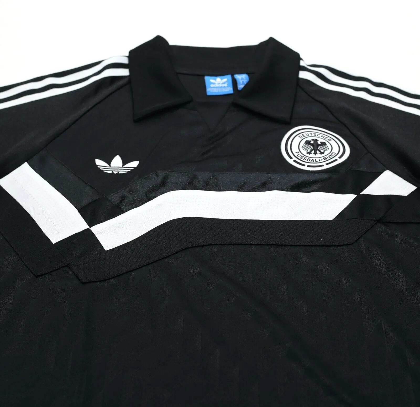 1988/91 WEST GERMANY Italia 90 Retro adidas Originals Football Shirt (M/L)