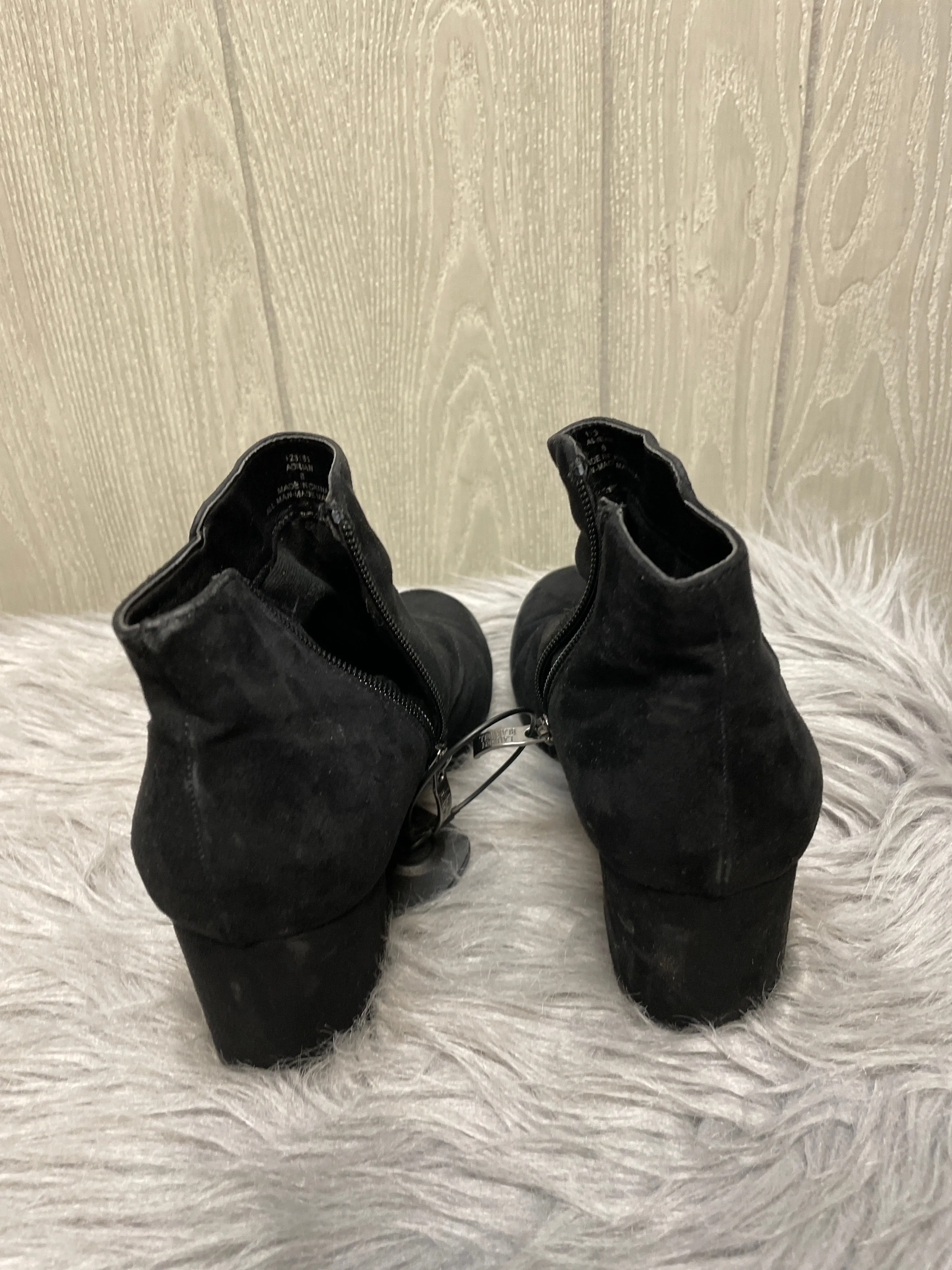 Boots Ankle Heels By Clothes Mentor In Black, Size: 8