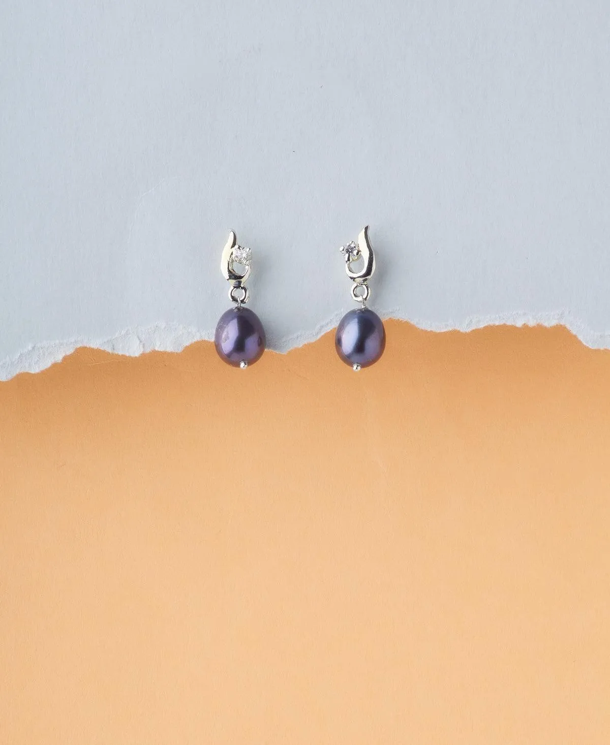 Delicate Stone Studded Pearl Earring