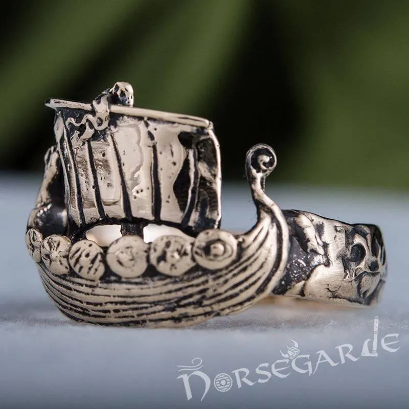 Handcrafted Drakkar Figurine Ring - Bronze