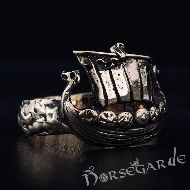 Handcrafted Drakkar Figurine Ring - Bronze