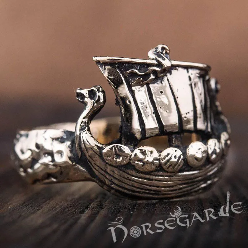 Handcrafted Drakkar Figurine Ring - Bronze