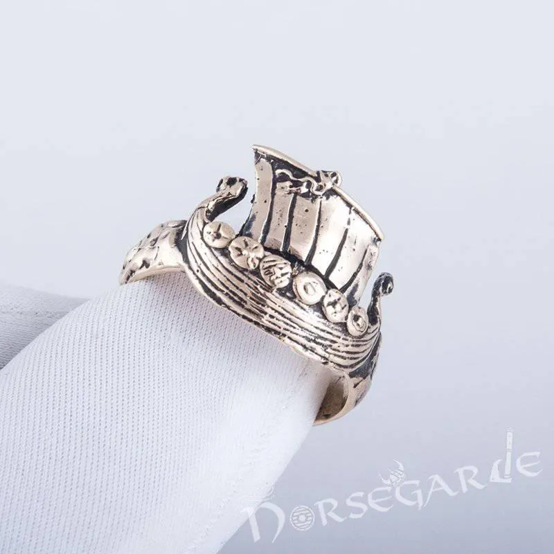 Handcrafted Drakkar Figurine Ring - Bronze