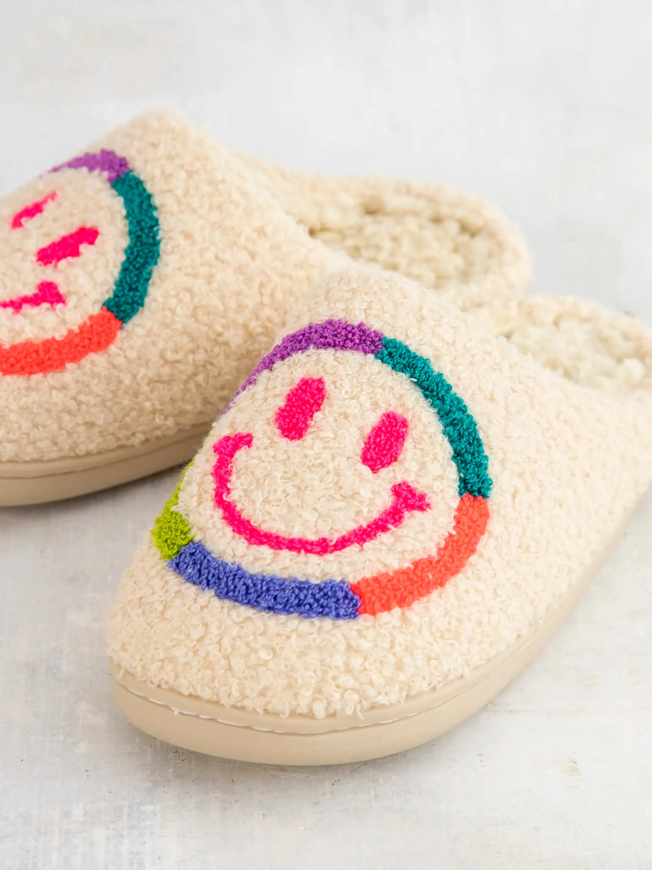 Icon Sherpa Slippers - Neon Smiley Face