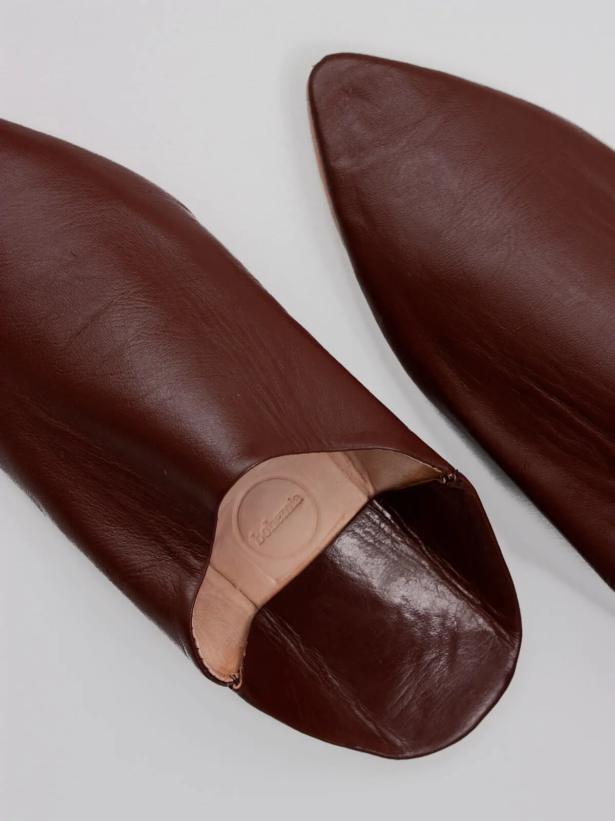 Moroccan Mens Pointed Babouche Slippers, Chocolate