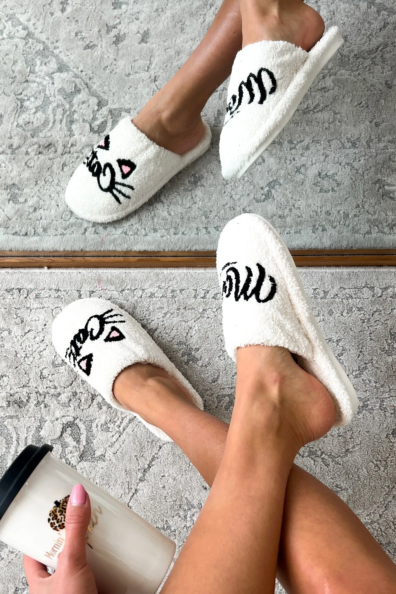 "Cat Mama" Fuzzy Slippers (White)